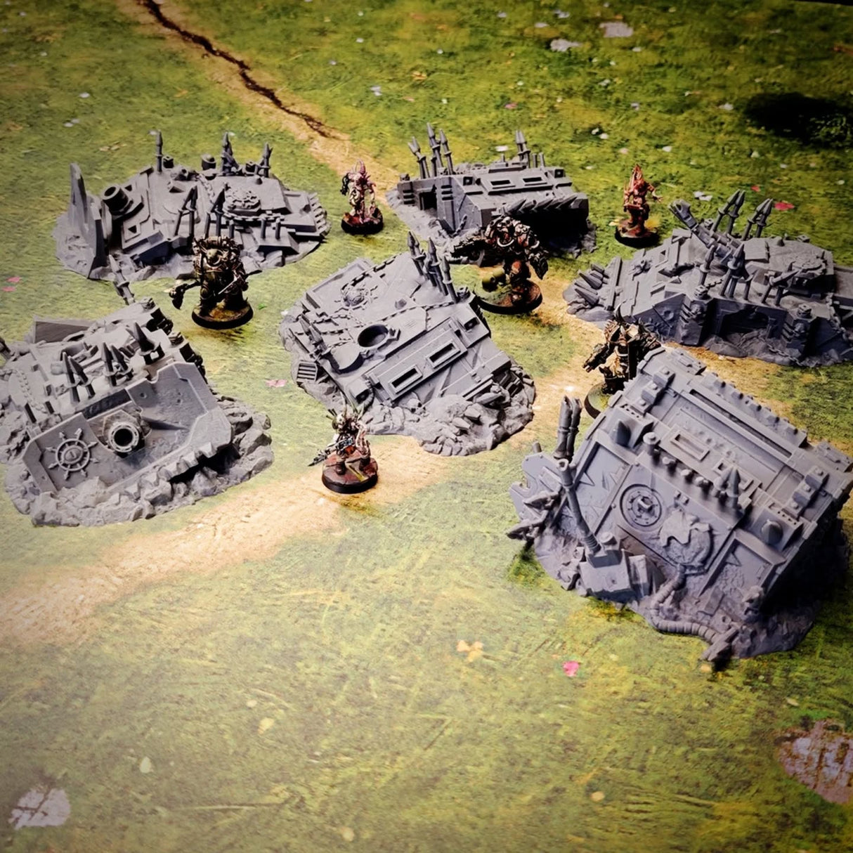Crashed Infernal Tanks (32, 28 & 10mm Scale) tabletop wargaming terrain