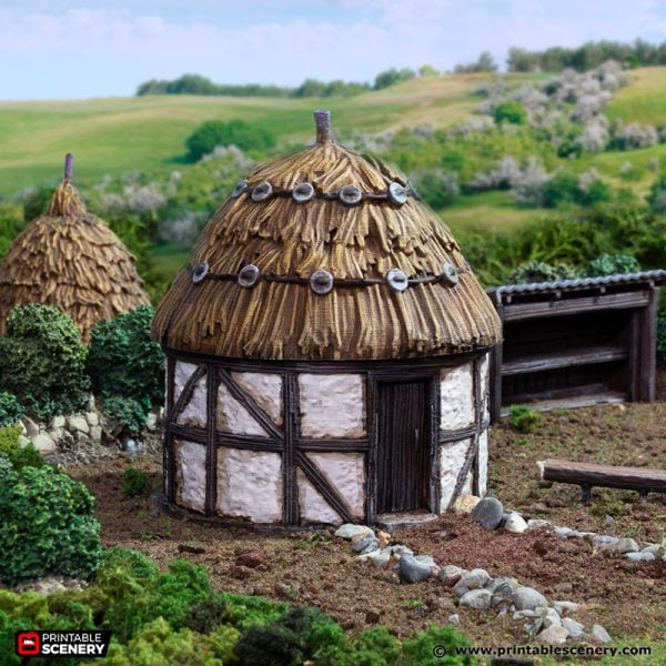 Small Round House - (28, 15, or 10mm scale) - King and Country